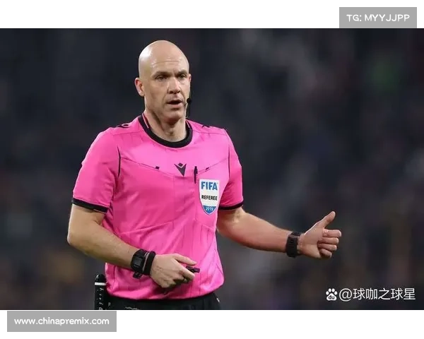 英超裁判泰勒复出执法 曾因误判遭禁赛半年